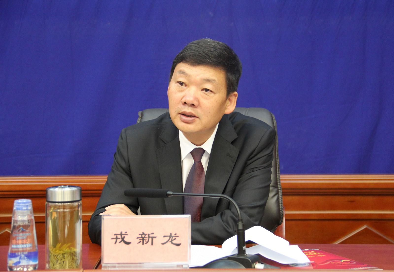 發(fā)言人：日喀則市市委常委、宣傳部長 戎新龍.jpg