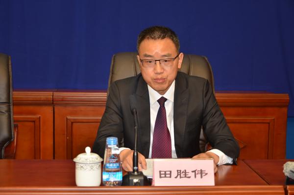 新聞發(fā)言人：自治區(qū)紀(jì)委新聞發(fā)言人、副秘書長(zhǎng)、辦公廳主任 田勝偉.jpg