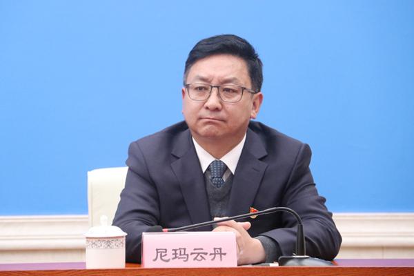 新聞發(fā)言人：拉薩市城關(guān)區(qū)委副書記、區(qū)人大常委會(huì)主任 尼瑪云丹.jpg